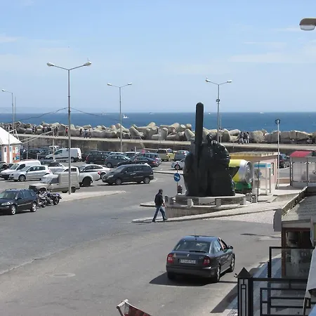 Cais Das Descobertas Apartment Peniche